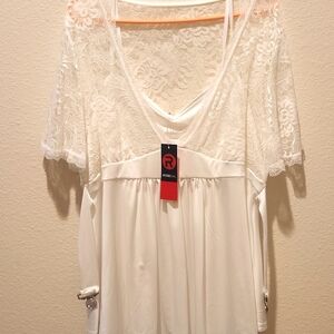 White lace top
